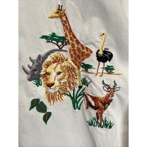 Casey Coleman Safari Animal Embroidered White 100% Cotton Women's L Shirt READ